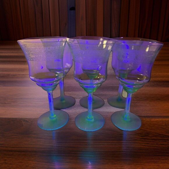 Set of 6 Uranium Glass Stem Etched Floral Wine Vintage Glasses - Picture 1 of 9